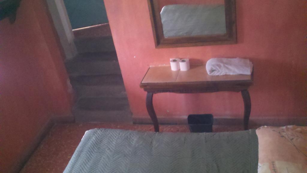 Hotel Casa De Huespedes Hidalgo Tehuacan Bilik gambar
